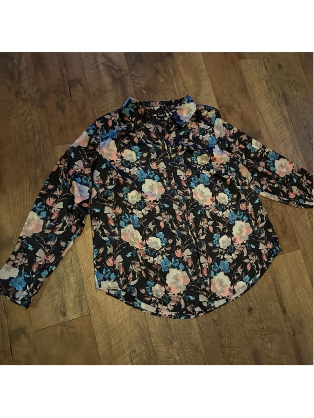 Women's Torrid Floral Button Down Shirt 2X Black Pink Blue Summer